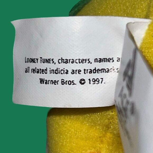 NWT 1997 Tweety Plush Bird Robin Hood Looney Tunes Warner Brothers Plush - Picture 5 of 8